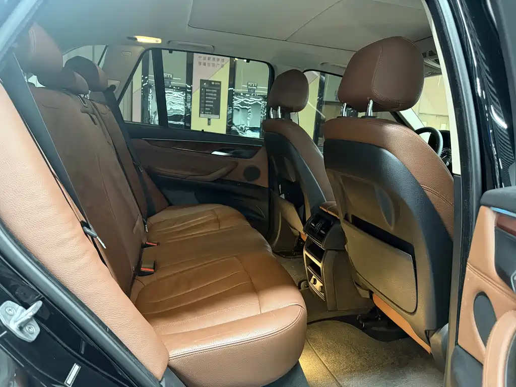 BMW X5 2018 — фото 15
