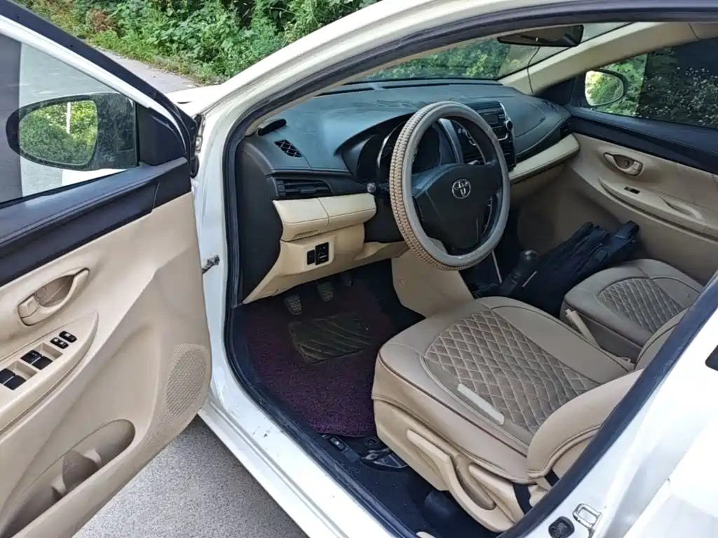 Toyota Vios 2015 — фото 16