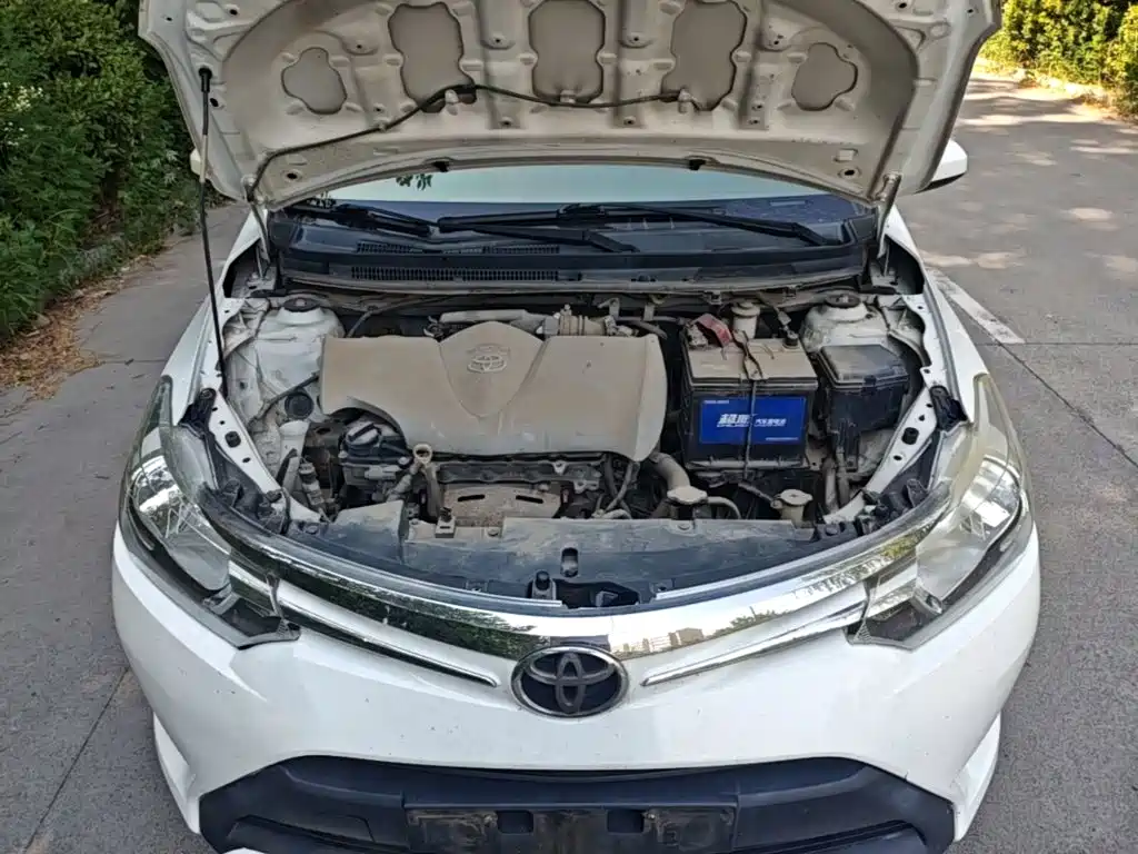 Toyota Vios 2015 — фото 20