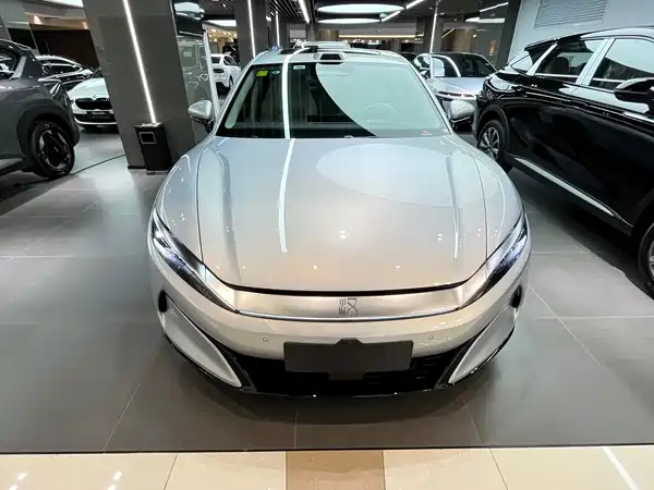 BYD Han L 2026