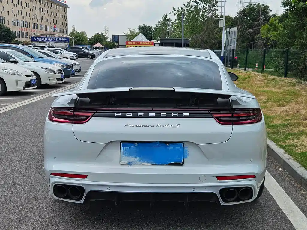 Porsche Panamera 2017 — фото 3