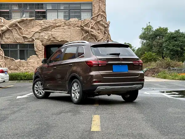 Roewe RX5 2017