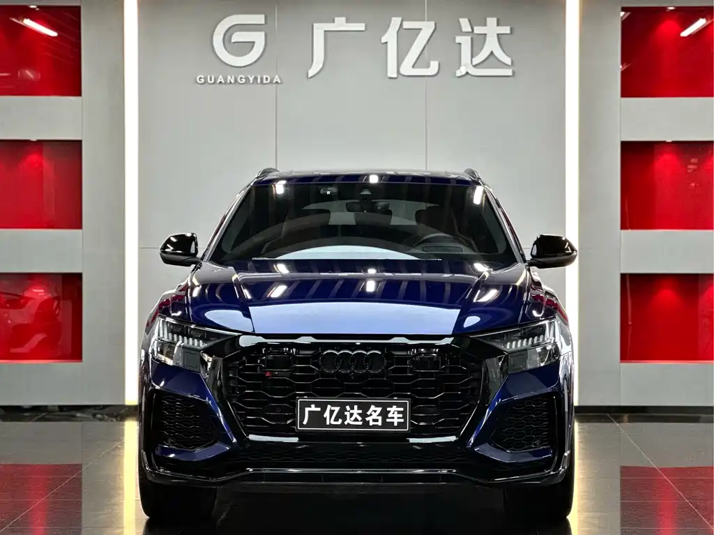 Audi RS Q8 2021 — фото 2