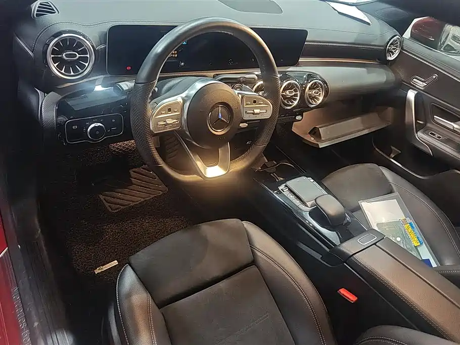 Mercedes-Benz A-Class 2020 — фото 12