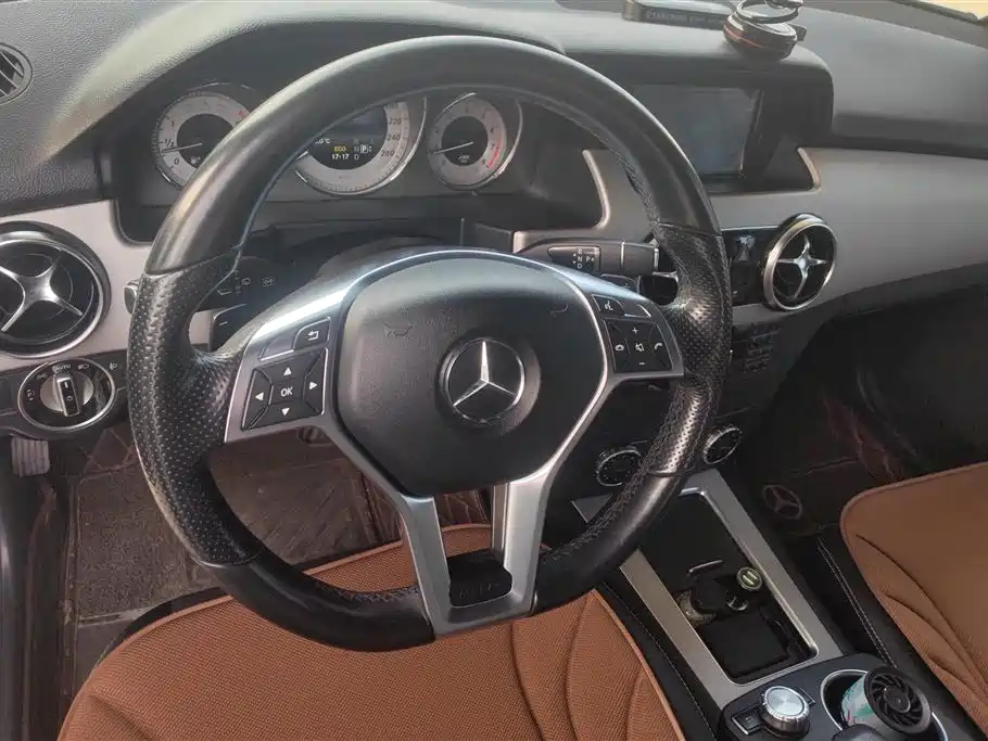Mercedes-Benz GLK-Class 2015 — фото 15