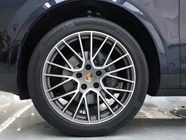 Porsche Cayenne 2022