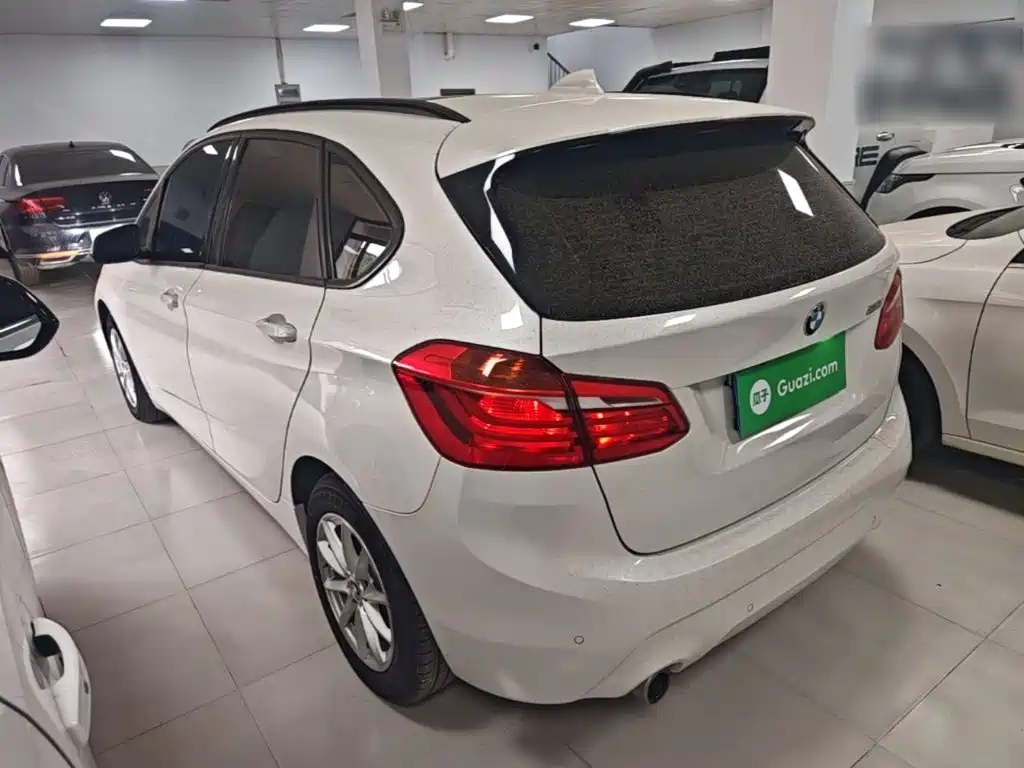 BMW 2 Series Active Tourer 2018 — фото 5