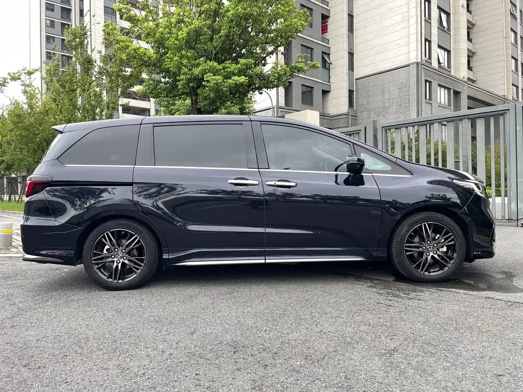 Honda Odyssey 2022 — фото 3