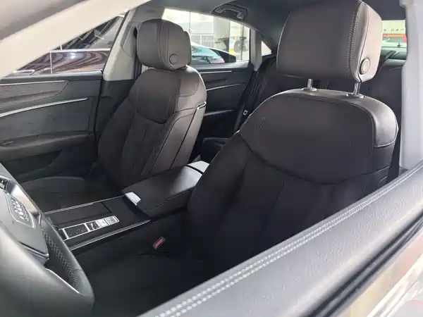 Audi A7L 2022