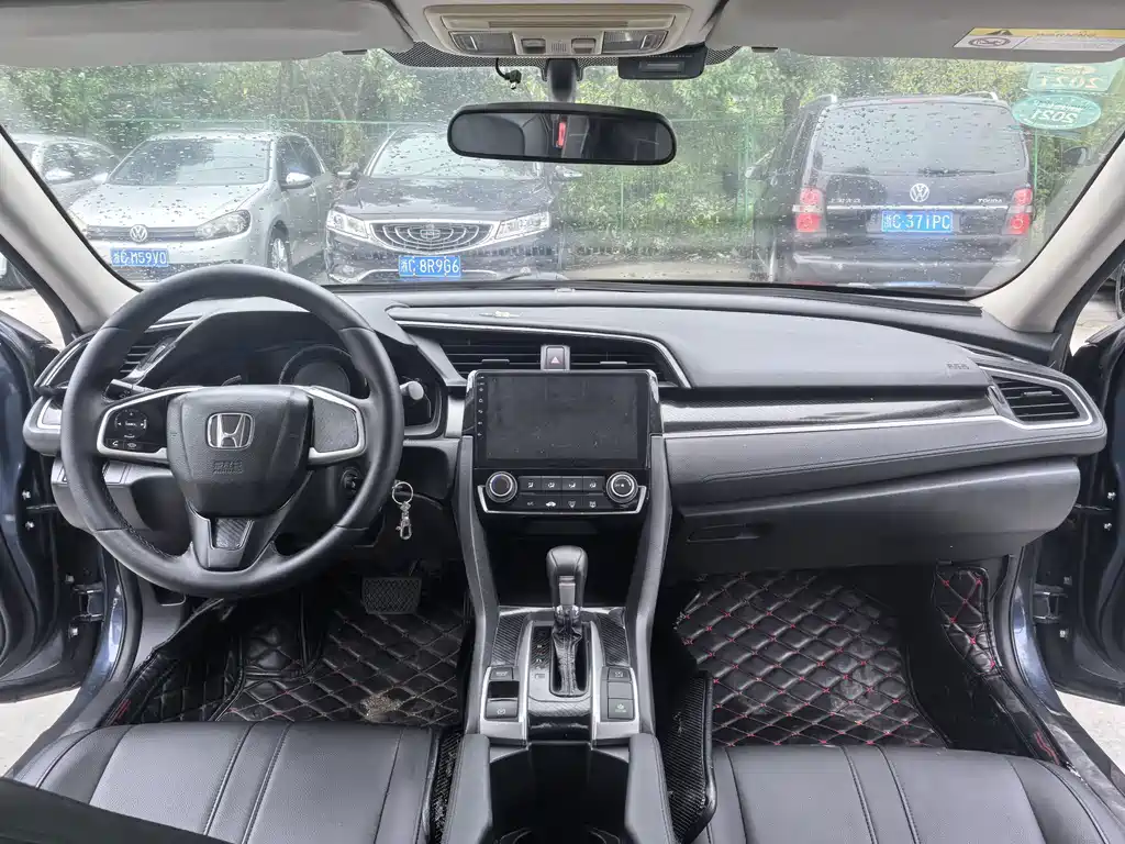 Honda Civic 2017 — фото 13