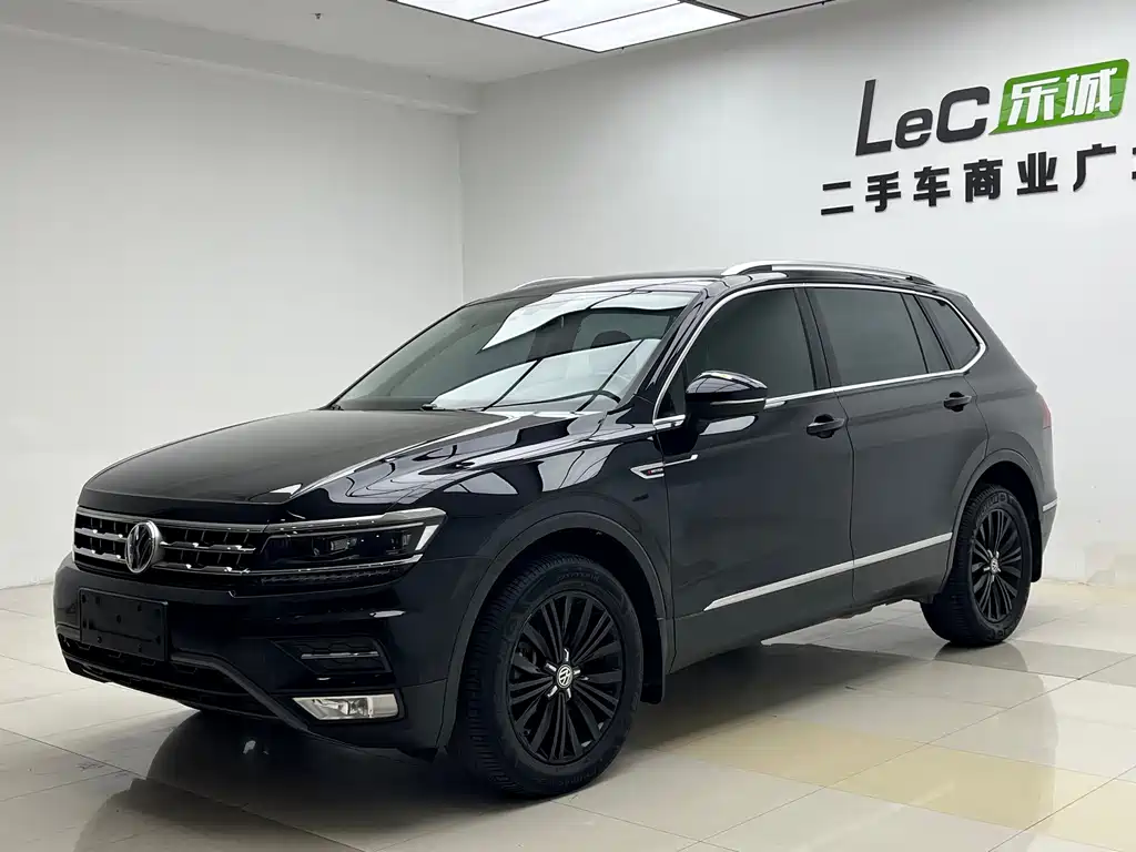 Volkswagen Tiguan L 2018 — фото 2