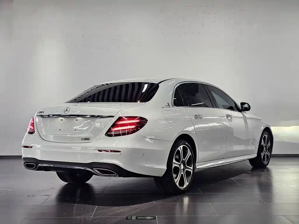 Mercedes-Benz E-Class 2016 — фото 3