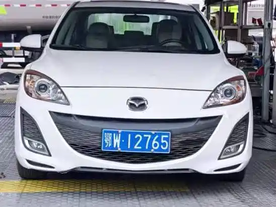 Mazda 3 Xingcheng 2013