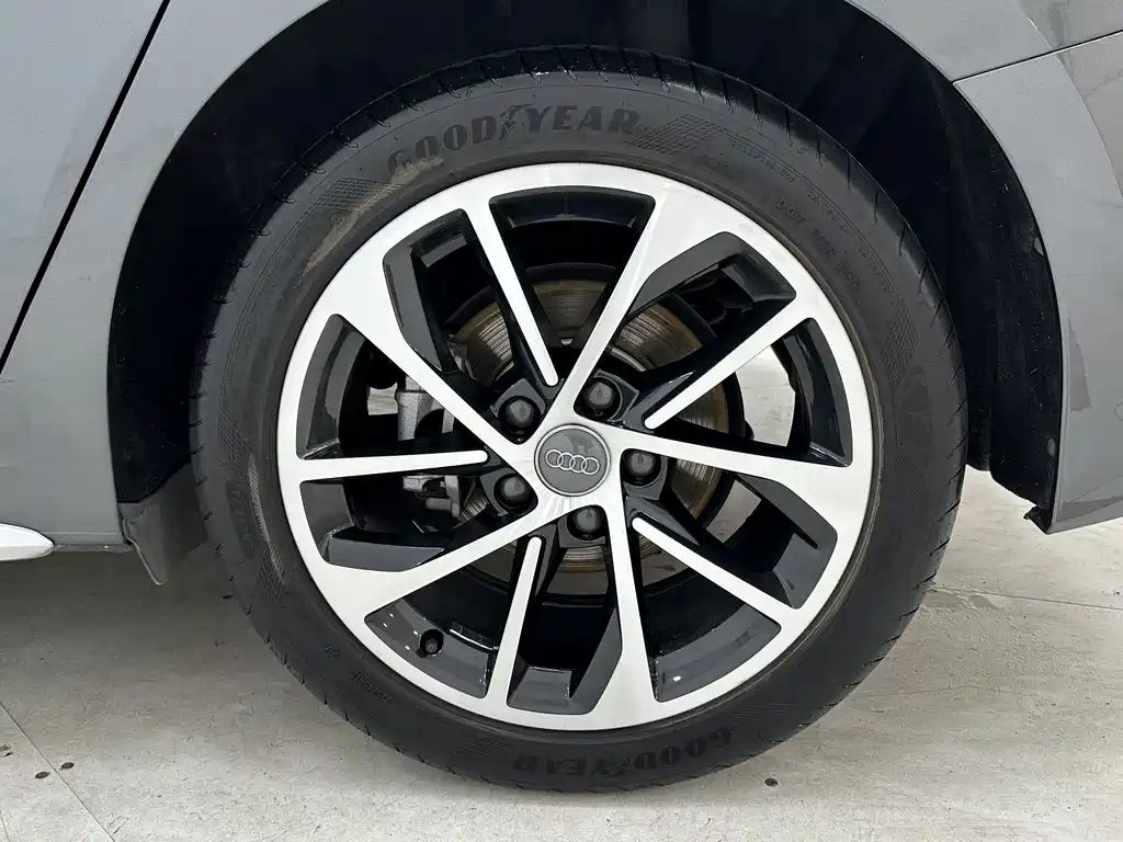 Audi A3 2022 — фото 17