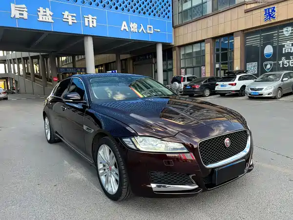 Jaguar XFL 2019