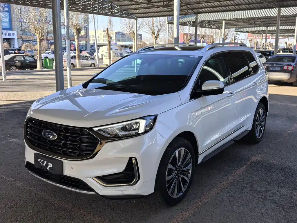 Ford Edge 2021 — фото 1