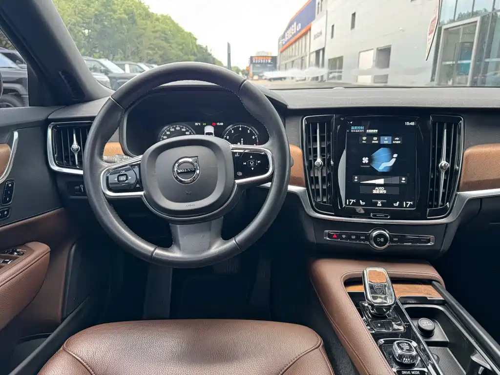 Volvo S90 2020 — фото 11