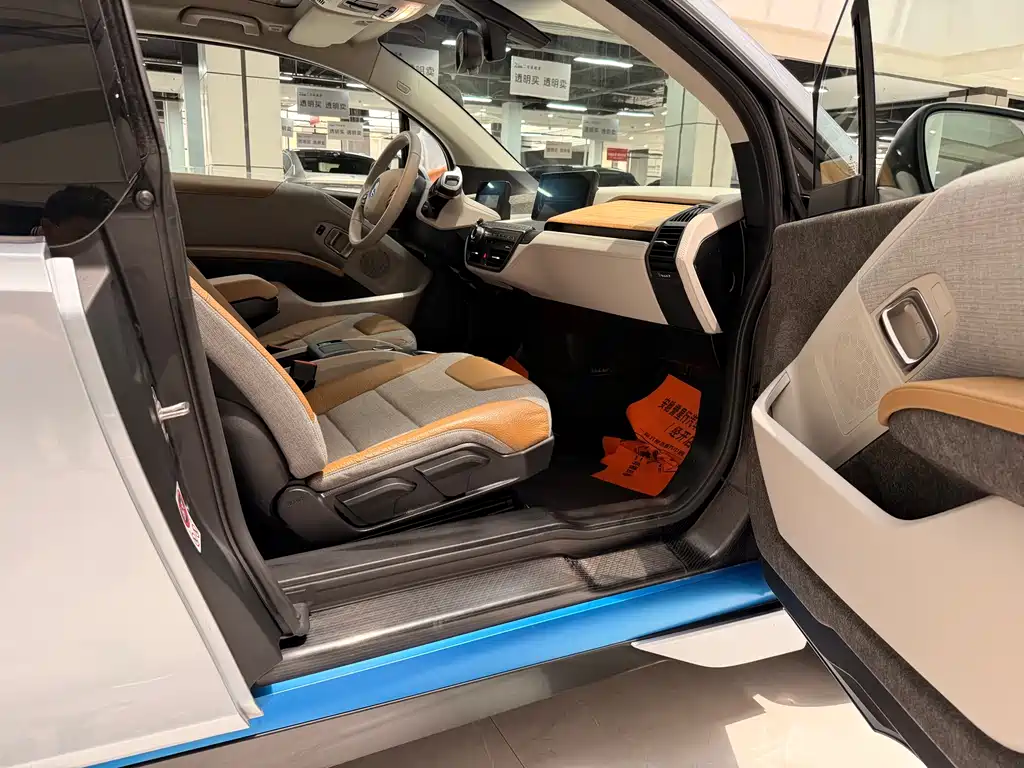 BMW i3 2015 — фото 23