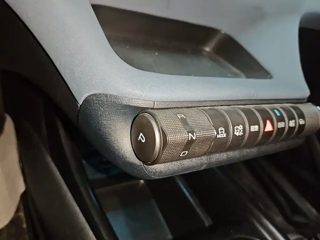 BYD Dolphin 2022 — фото 14