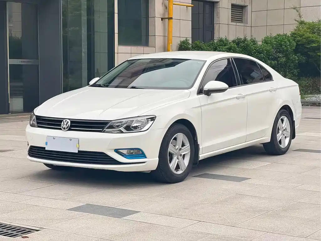 Volkswagen Lamando 2017 — фото 1