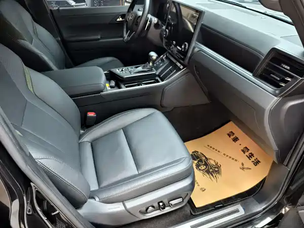 Lexus GX 2025