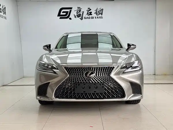 Lexus LS 2018