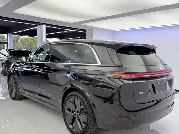 Li Auto L7 2025