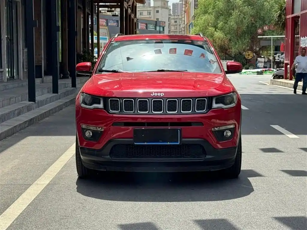 Jeep Compass 2017 — фото 2
