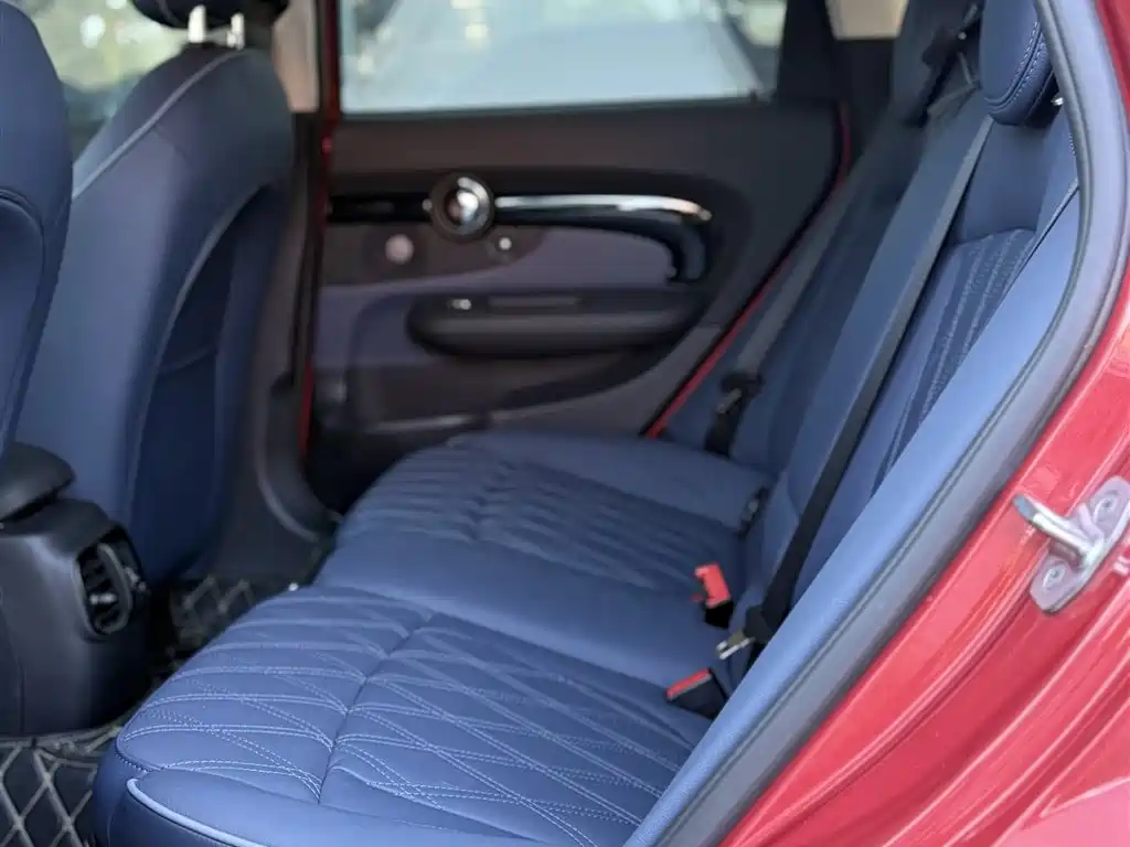 MINI Clubman 2022 — фото 16