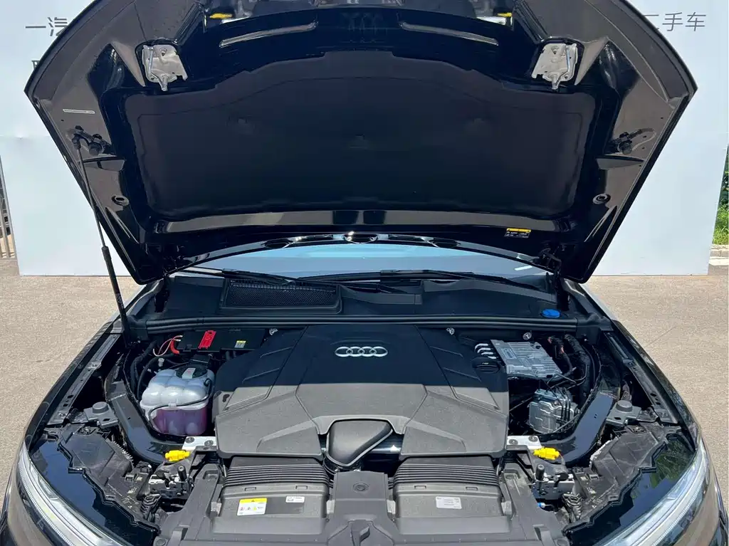 Audi Q7 2025 — фото 12