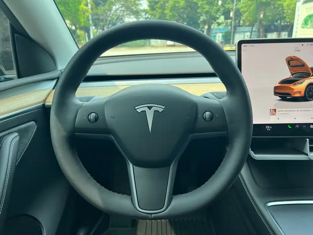 Tesla Model Y 2023 — фото 15