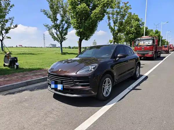 Porsche Macan 2020