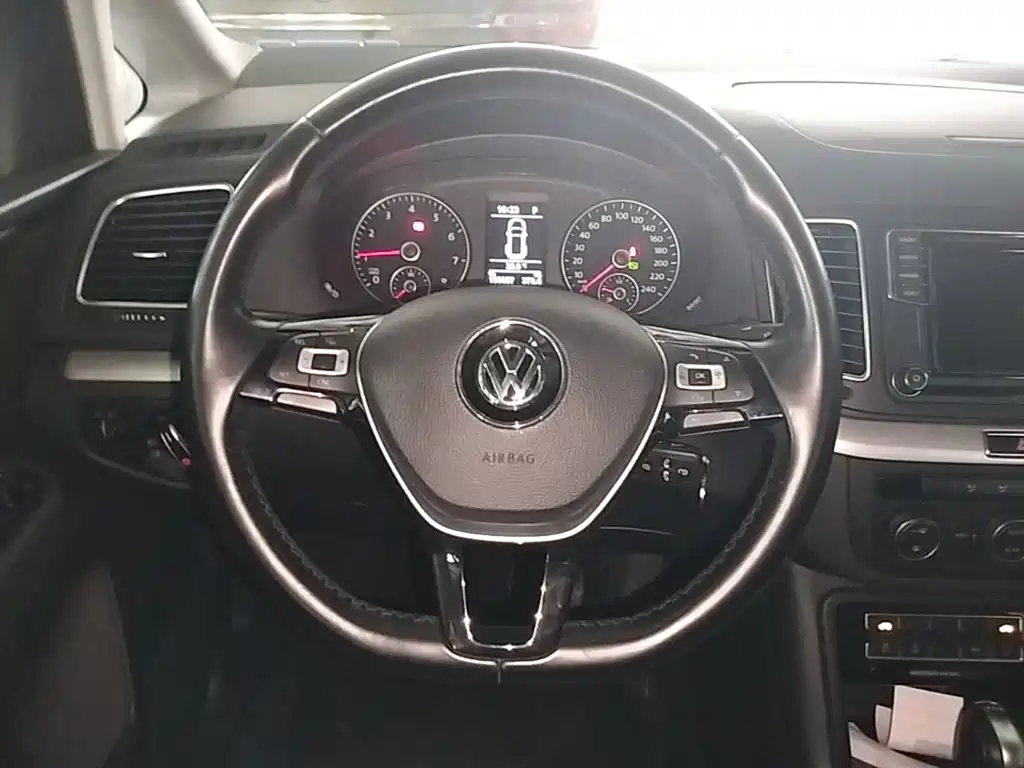 Volkswagen Sharan 2018 — фото 11