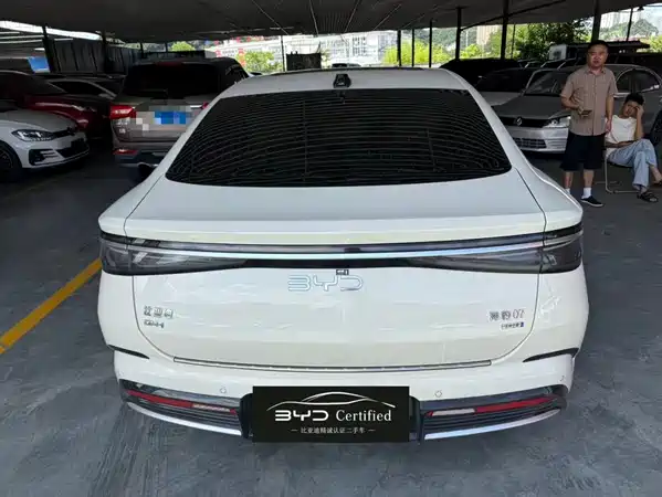 BYD Seal 07 DM-i 2025
