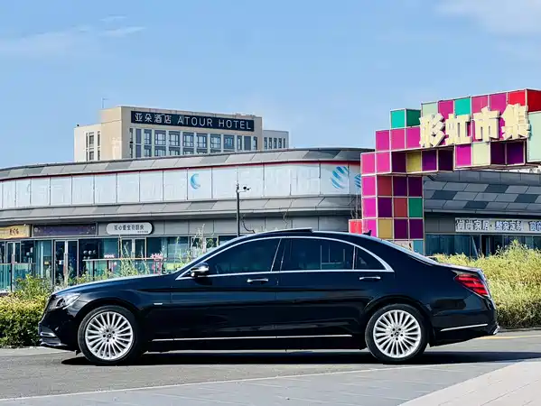 Mercedes-Benz S-Class 2020