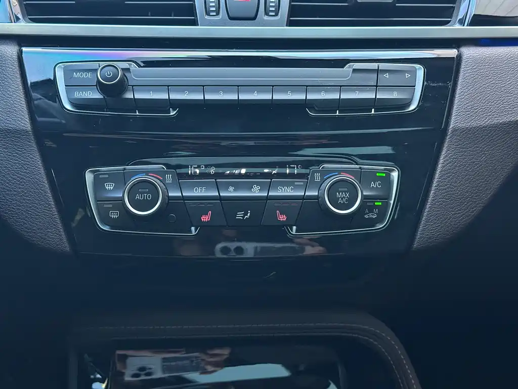 BMW X1 2021 — фото 11
