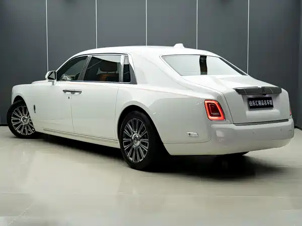 Rolls-Royce Phantom 2022