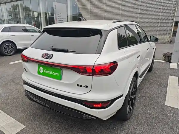 Audi Q6L E-Tron 2025