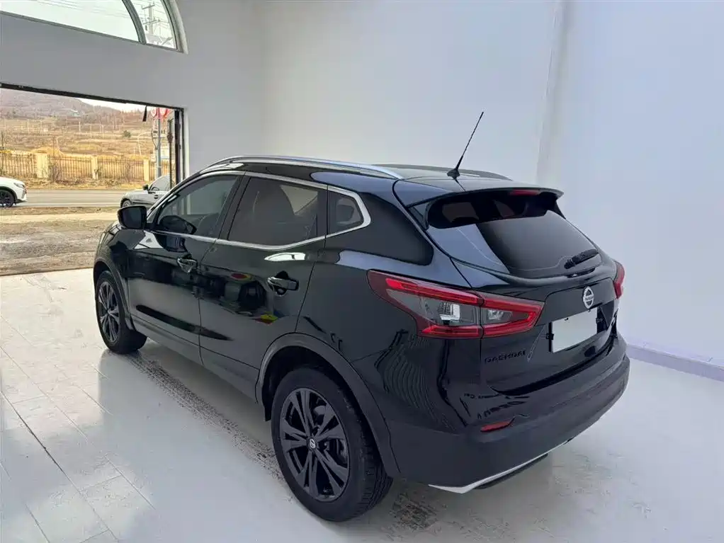Nissan Qashqai 2022 — фото 3