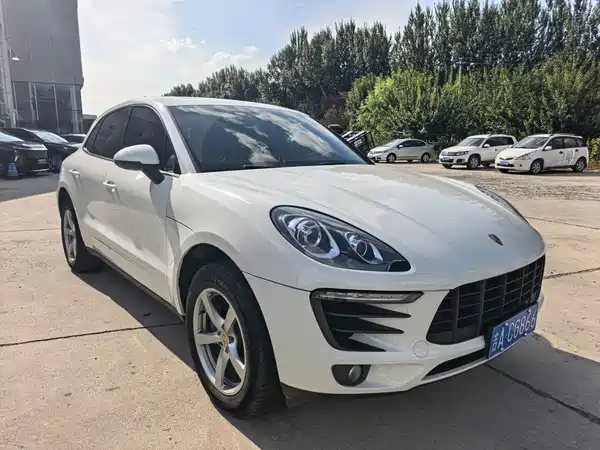 Porsche Macan 2015