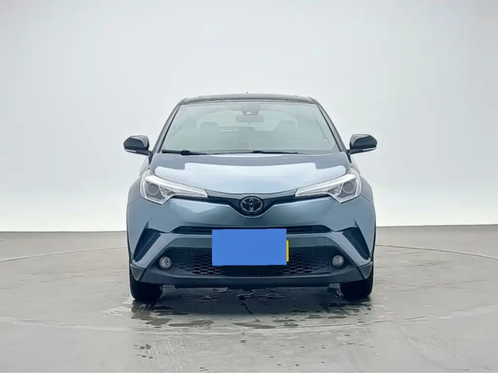 Toyota C-HR 2021 — фото 2
