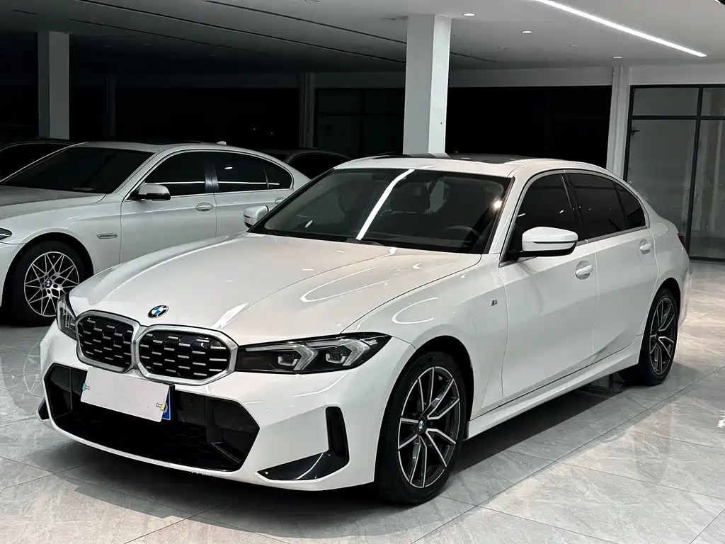 BMW 3 Series 2023 — фото 1