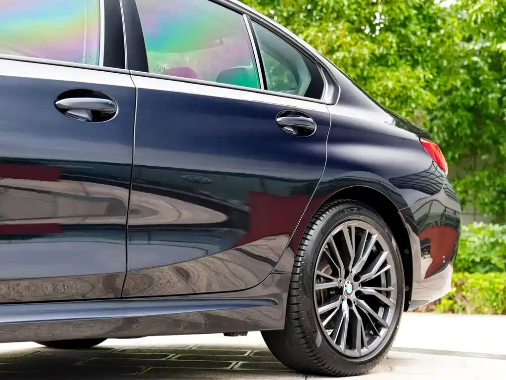 BMW 3 Series 2021