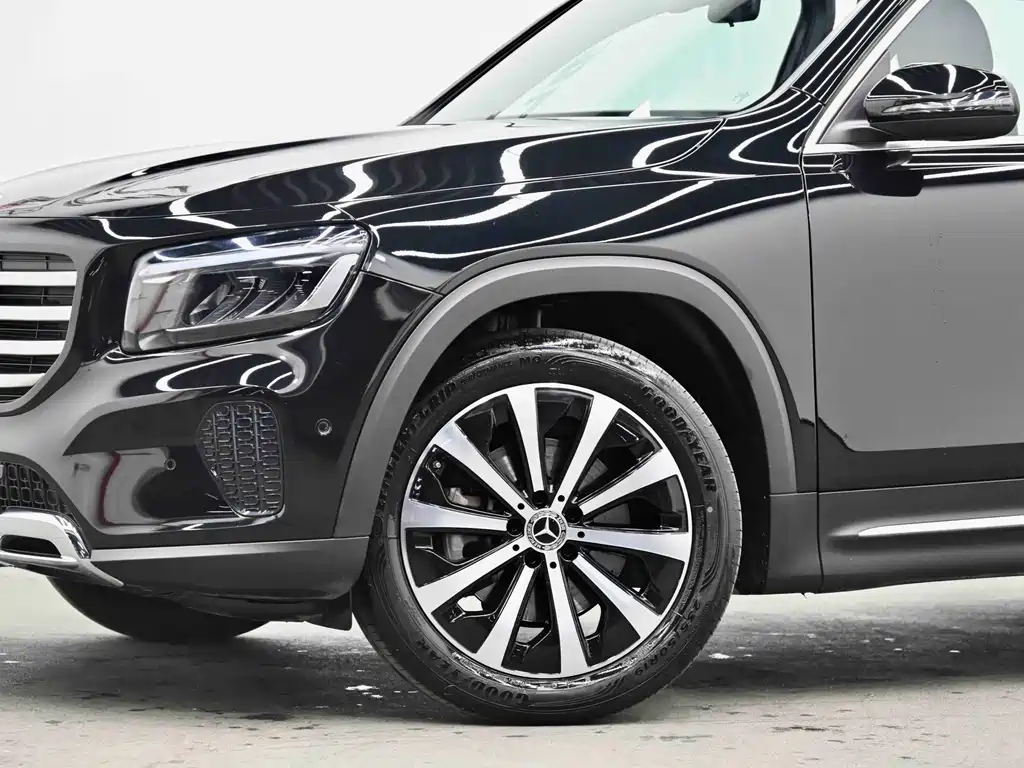 Mercedes-Benz GLB 2023 — фото 15