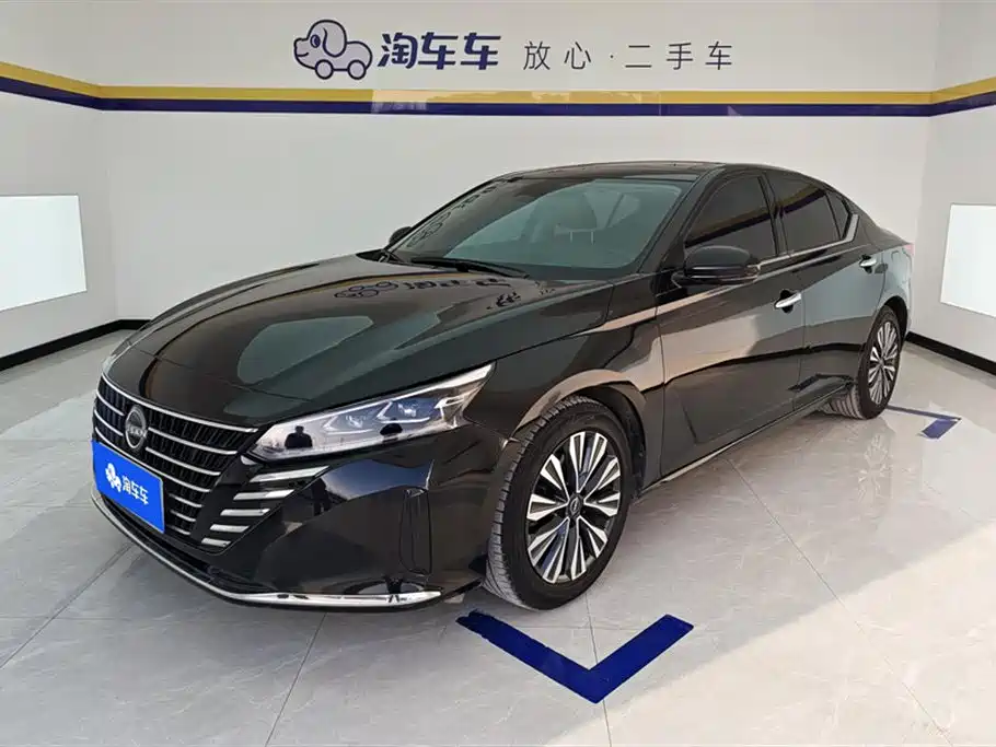 Nissan Teana 2024 — фото 1