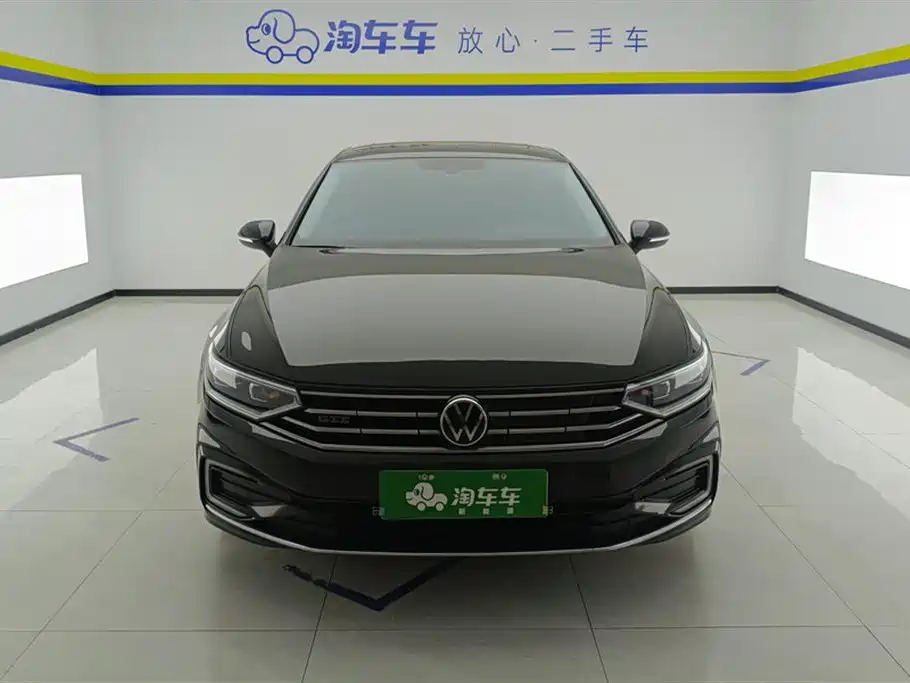 Volkswagen Magotan GTE PHEV 2023 — фото 2