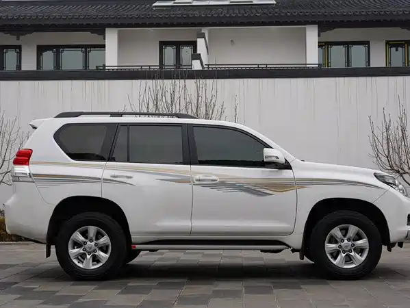 Toyota Prado 2010