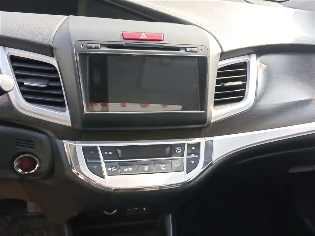 Honda Jade 2015 — фото 13
