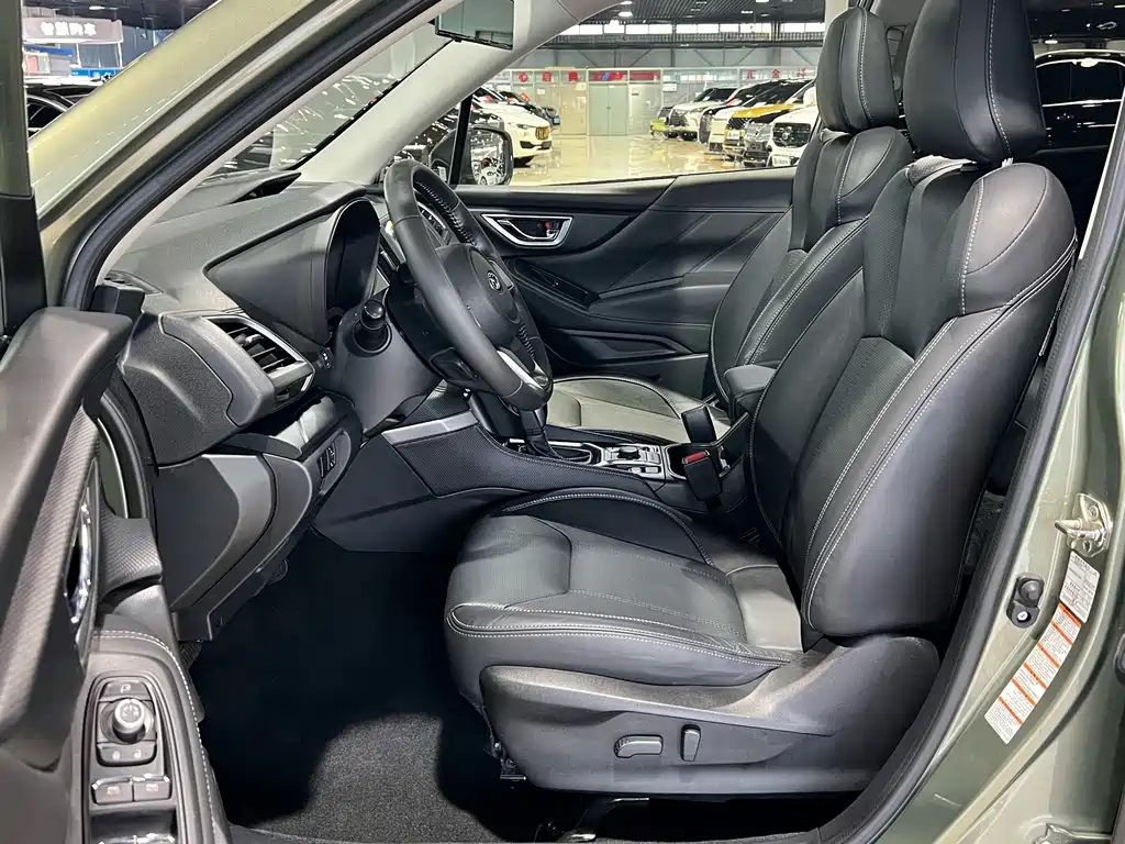 Subaru Forester 2019 — фото 11