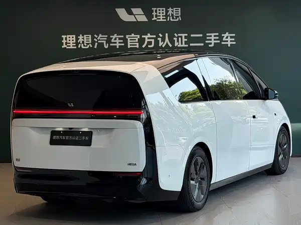 Li Auto MEGA 2025